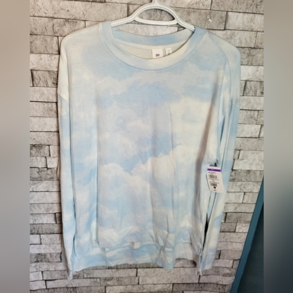BP. NWT Size Small‎ lightweight Sweatshirt Tie Dye